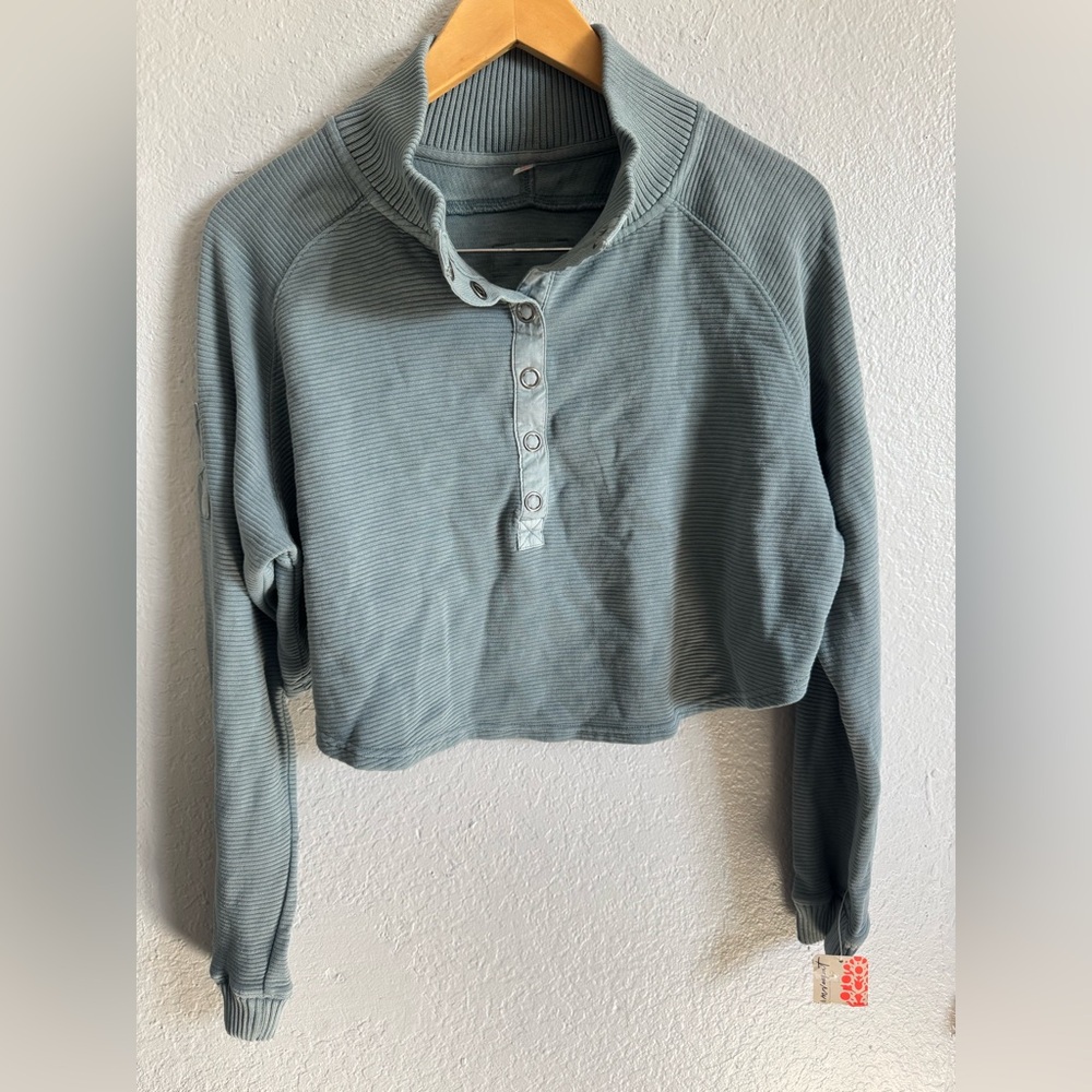 Free people movement cropped sweatshirt